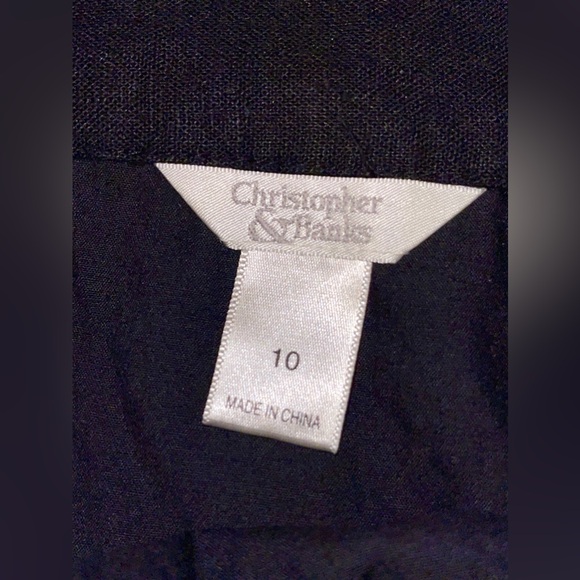 Christopher & Banks Black & White Embroidered Daisy Skirt. Size 10 - Picture 6 of 6